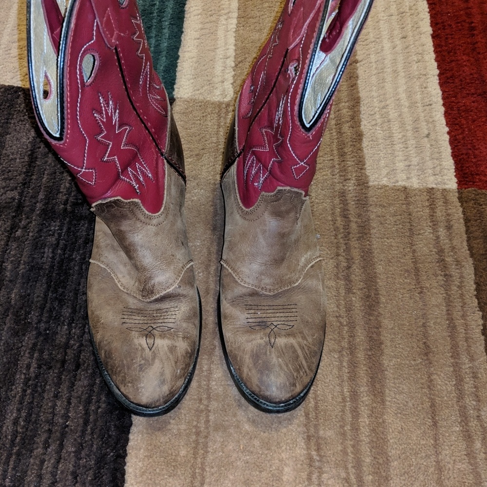 Childrens boots